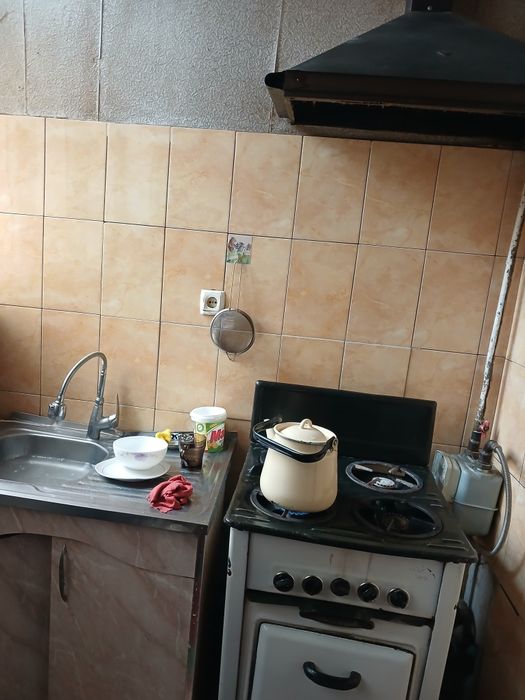 БАМда 2 хонали гиштли уйда 77 -серия 6 м балконли.