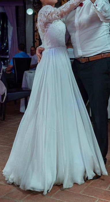 Vand rochie de mireasa A line finuta