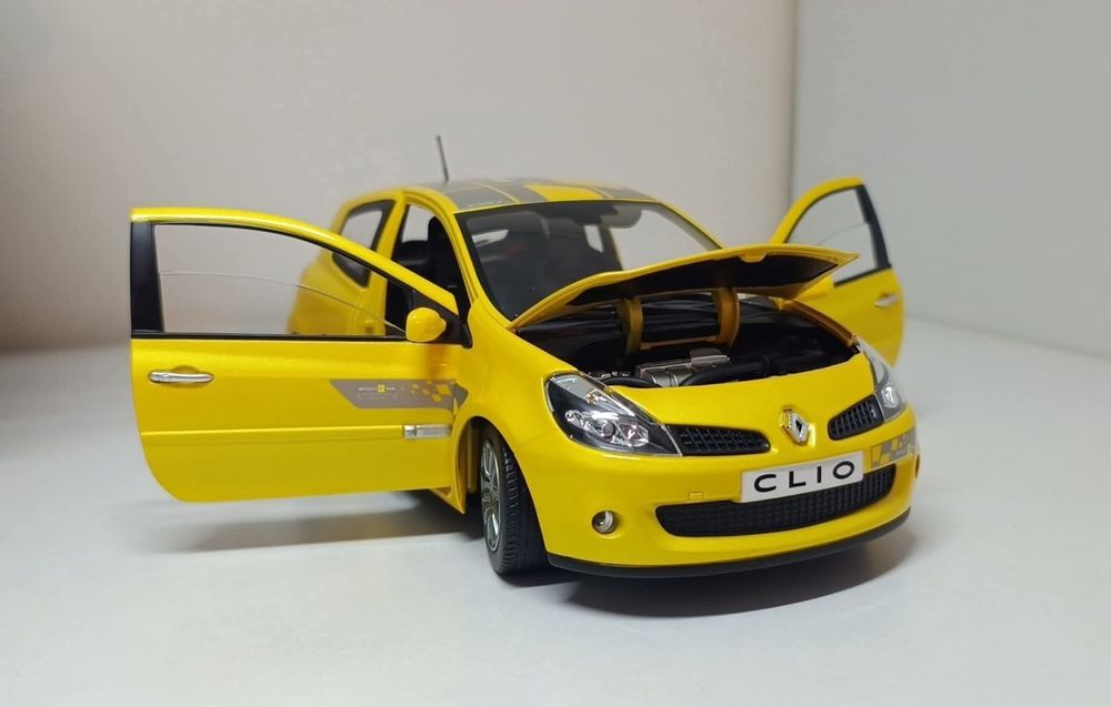 Machetă Renault Clio Rs F1 TEAM 1/18 Norev