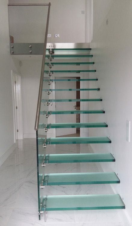 Balustrada de sticla