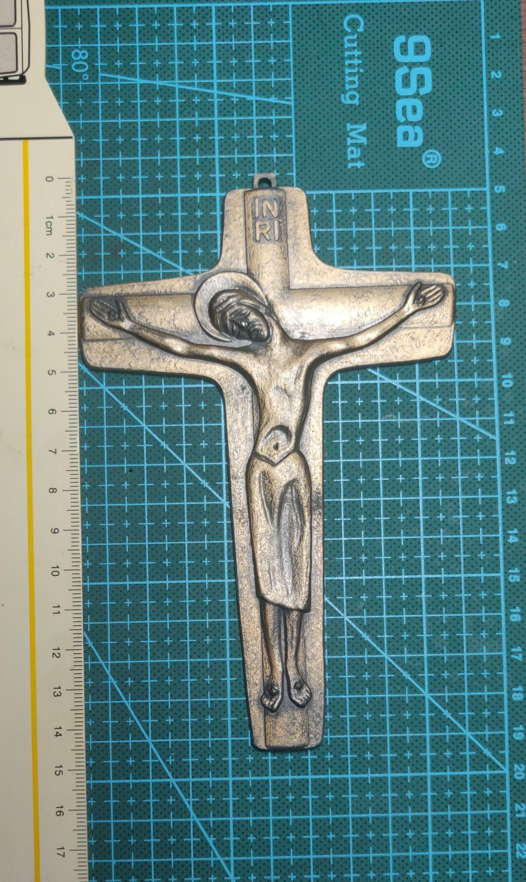 Vând / schimb. Cruce / crucifix vintage din bronz