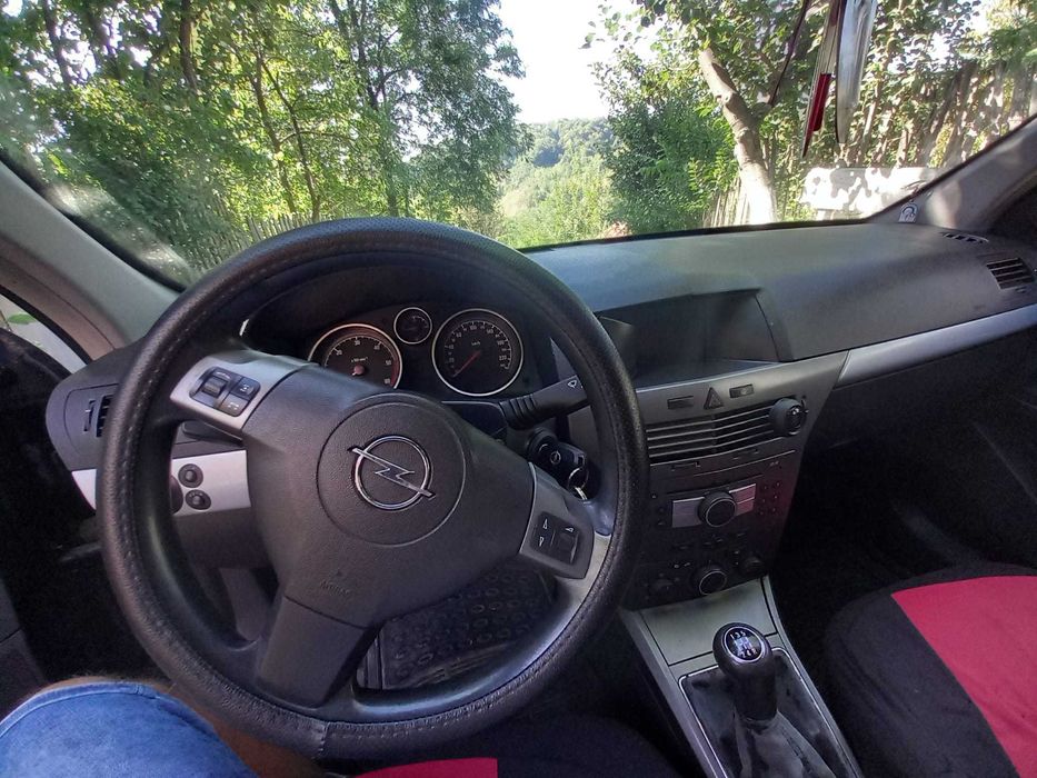Opel Astra 1.7 an 2004