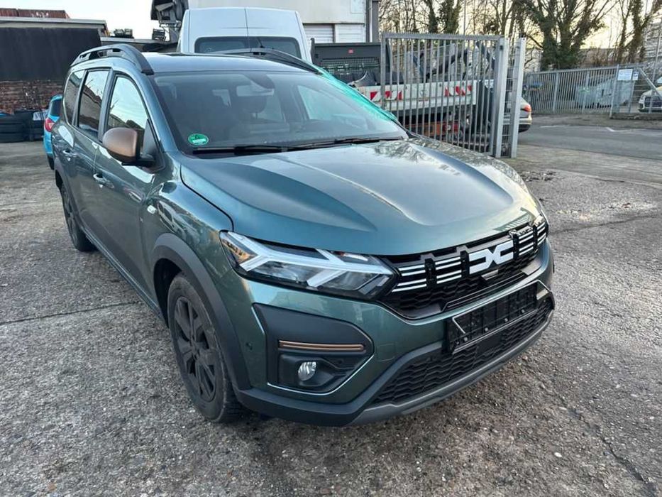 PIESE Jogger | Bară | Capotă | Far | Aripă | Grilă | Ușă | Oglindă...