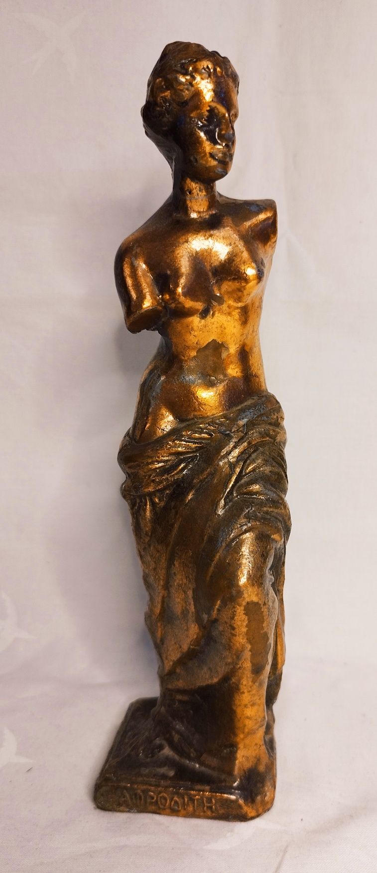 Statueta Zeița Afrodita din antimoniu poleita cu cupru, 24cm.