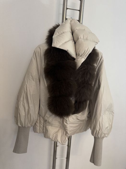Geaca blana naturala 100%, umplutura din puf