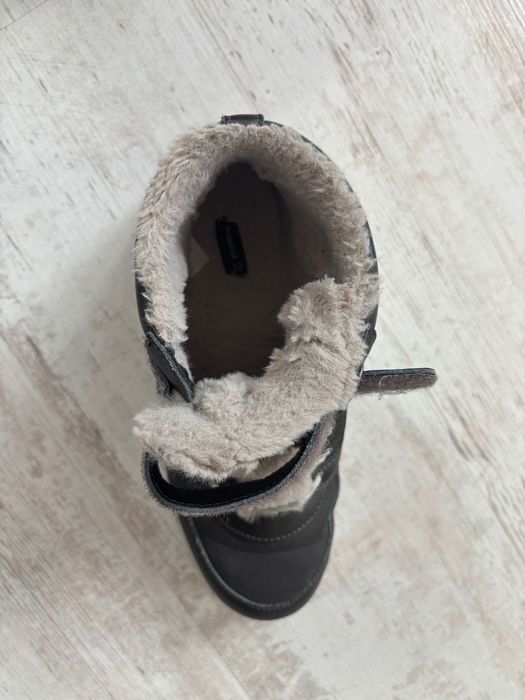 Дамски спортни обувки