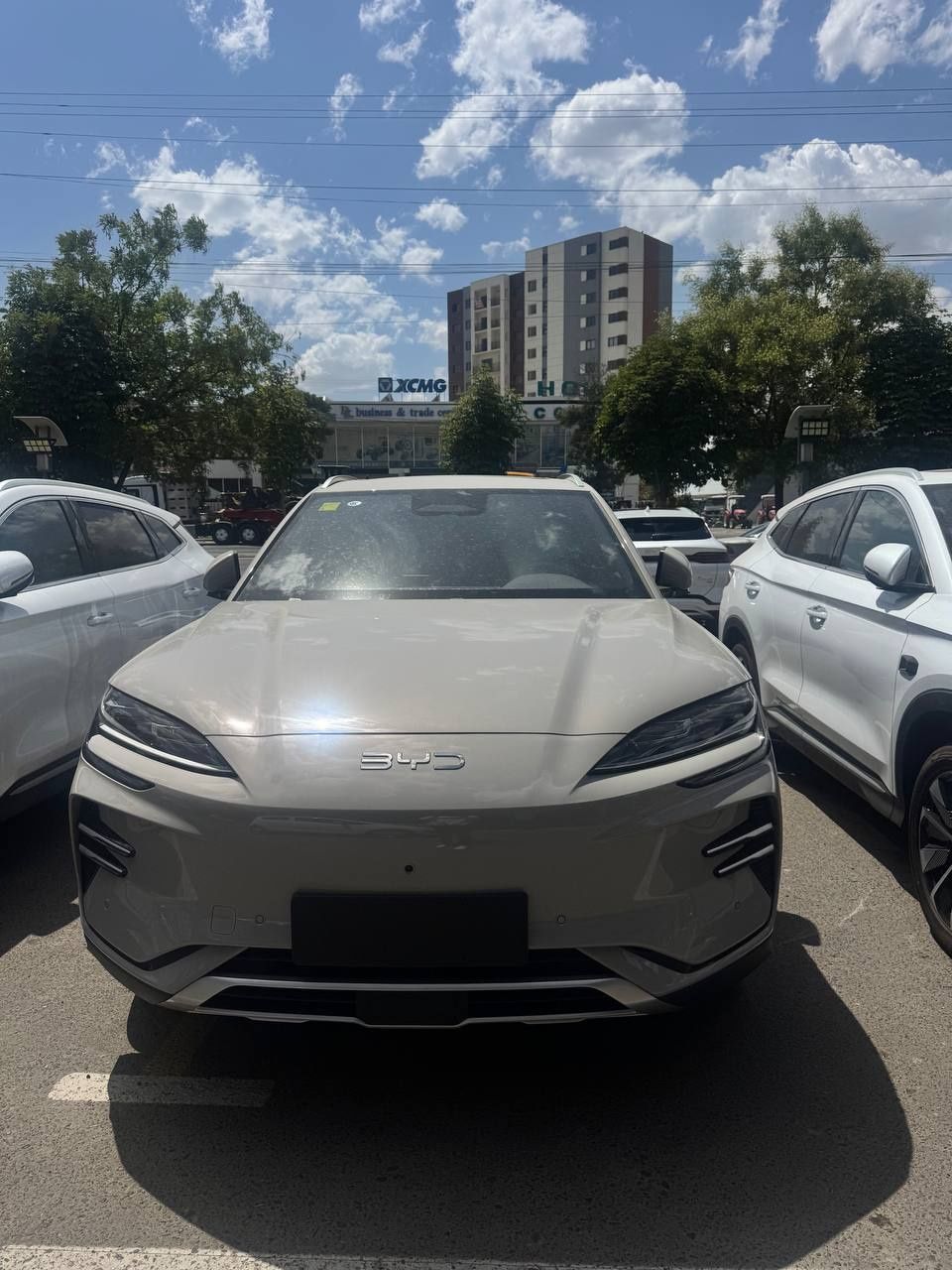 BYD Chempion 605 km notariusli 3 yil garantiya