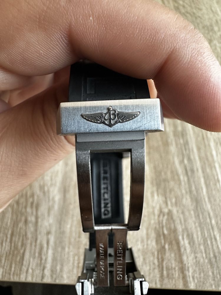 Часовник BREITLING Avenger