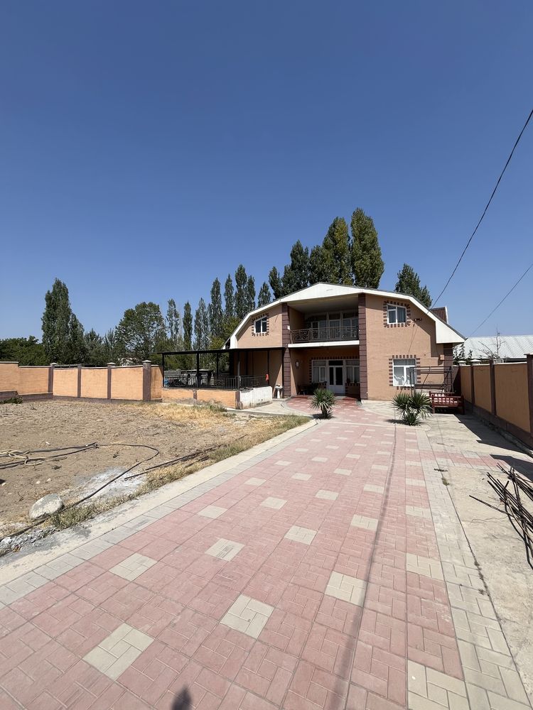 Uy sotiladi Fargona sanatoriya yaqinida