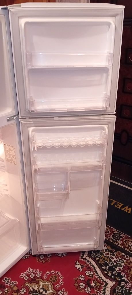 Продам холодильник LG!