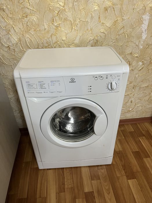 Продам стиральную машину