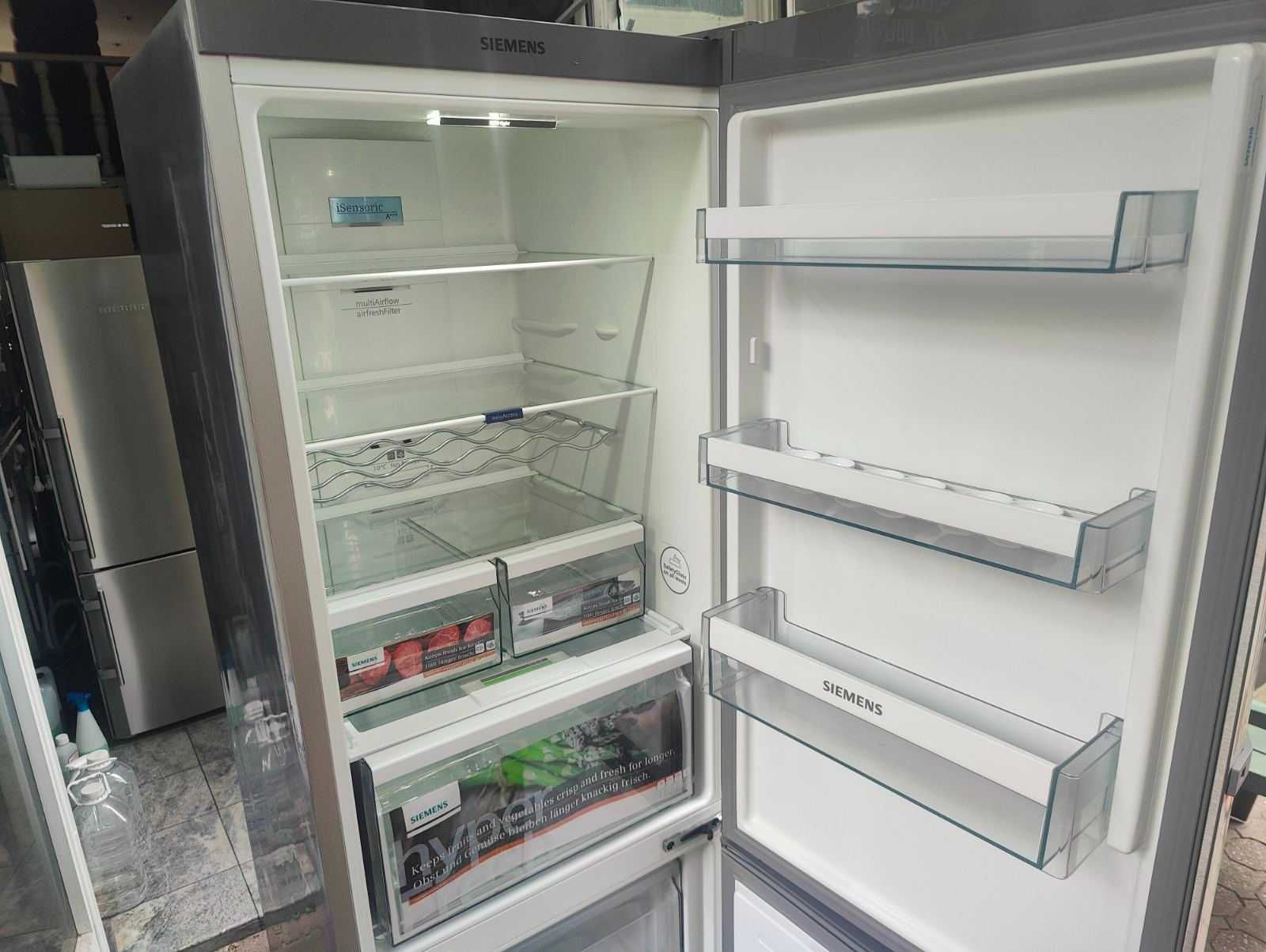 Хладилник с фризер Siemens NoFrost 300L (клас А + + +) с Гаранция !