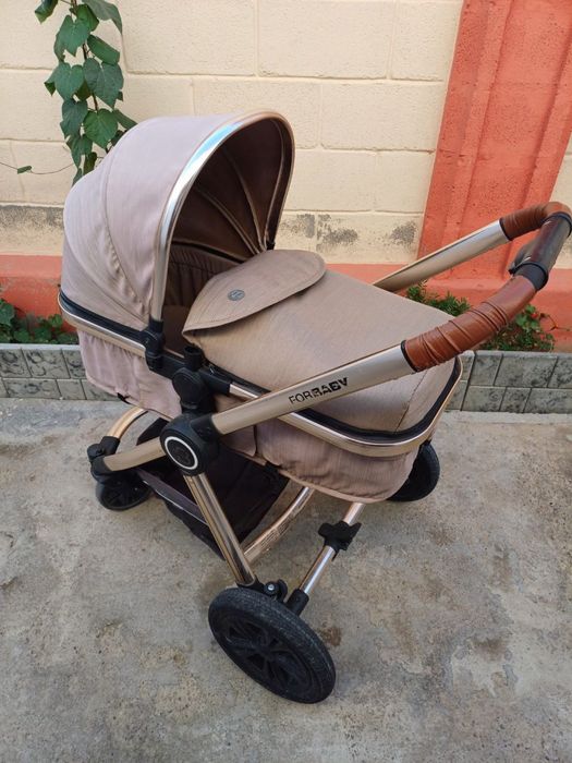 Продам удобную коляску в отличном состоянии.