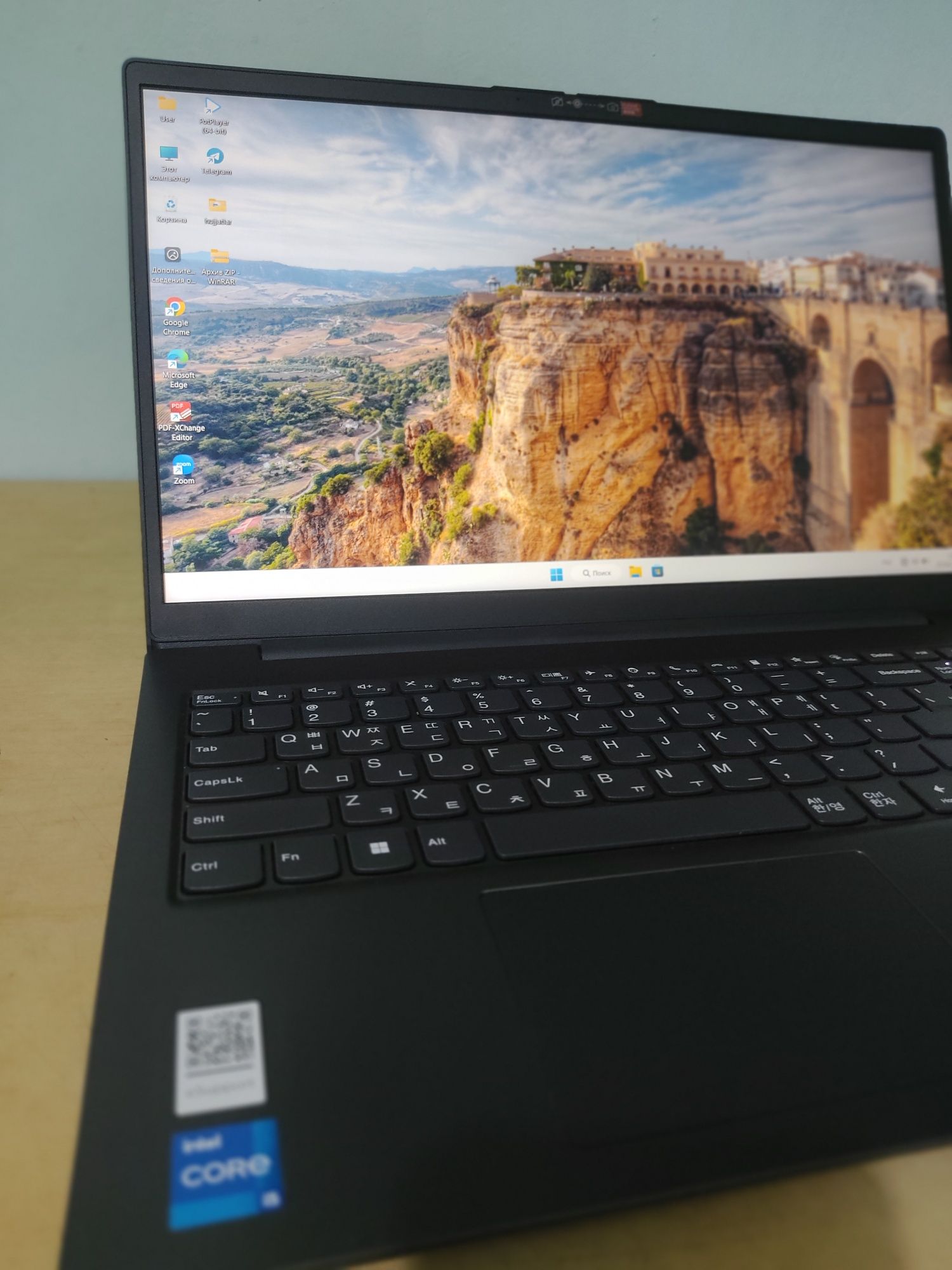 Model: Lenovo V15/ 11th/16Gb, Yangi