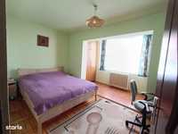 Vand apartament cu 4 camere , str. Tudor Vladimirescu