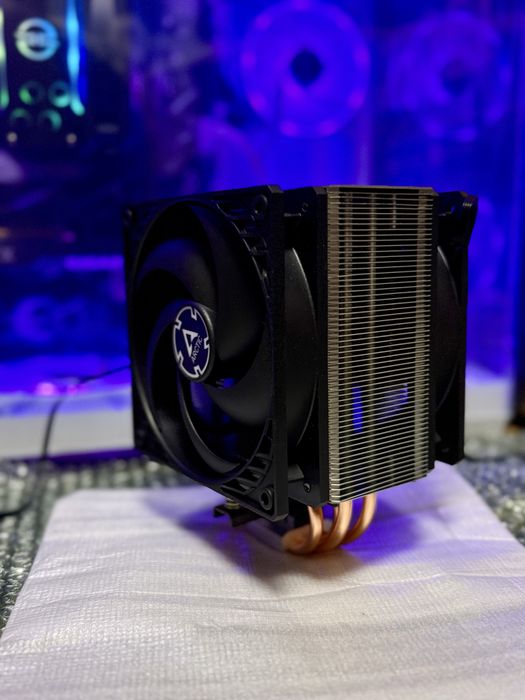 Ryzen 7 5800x+AsRock b450 pro+32 gb ram+ cooler artic+ sursa 550w