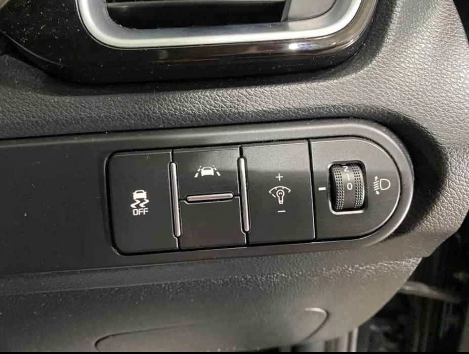 лек автомобил KIA Ceed 2019