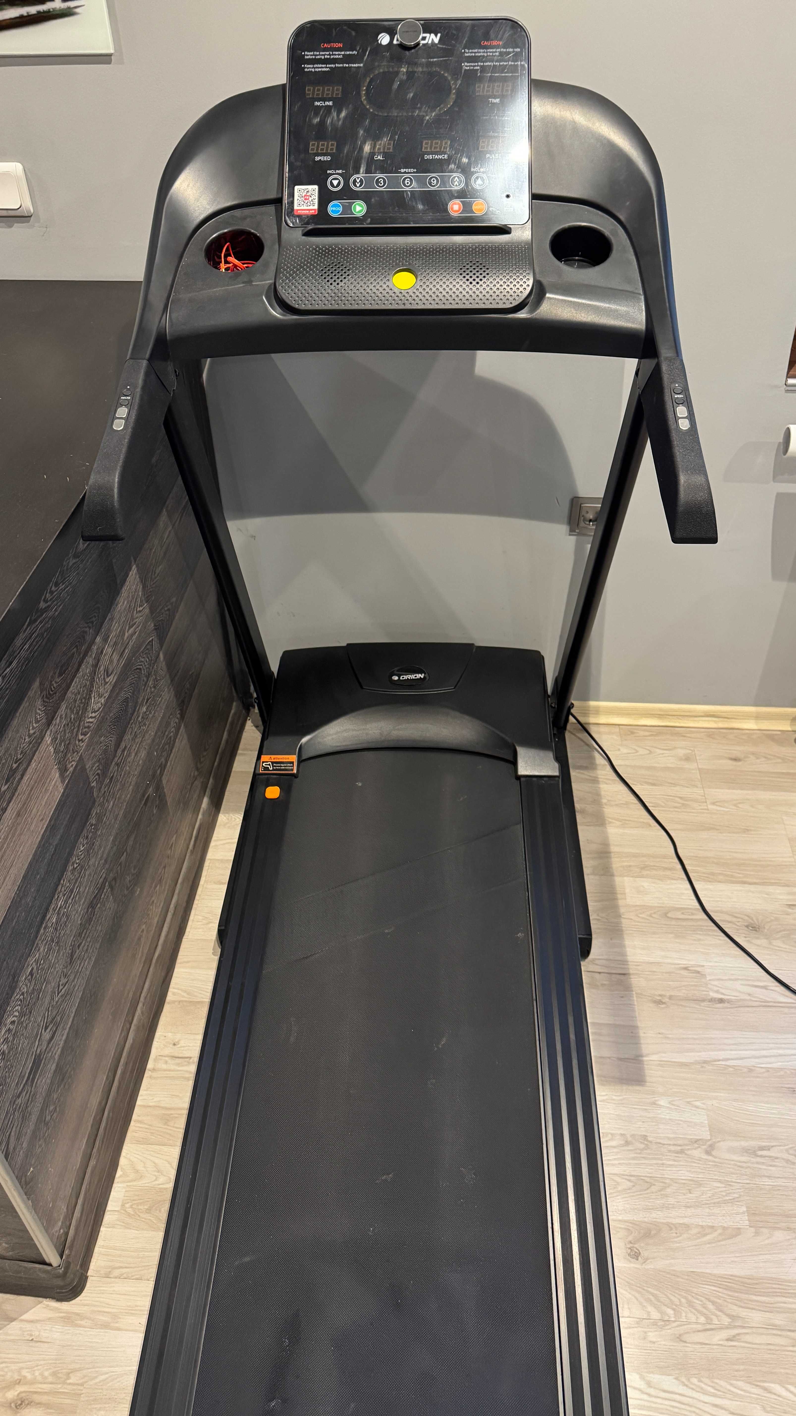 Електрическа бягаща пътека Orion Sprint C3