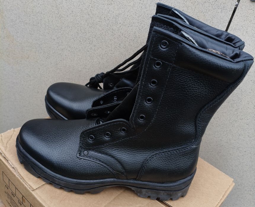 Сапоги берцы новые