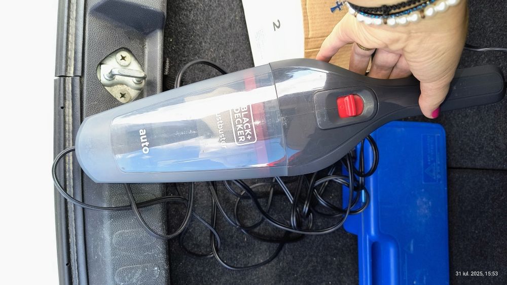 Aspirator auto de mașină