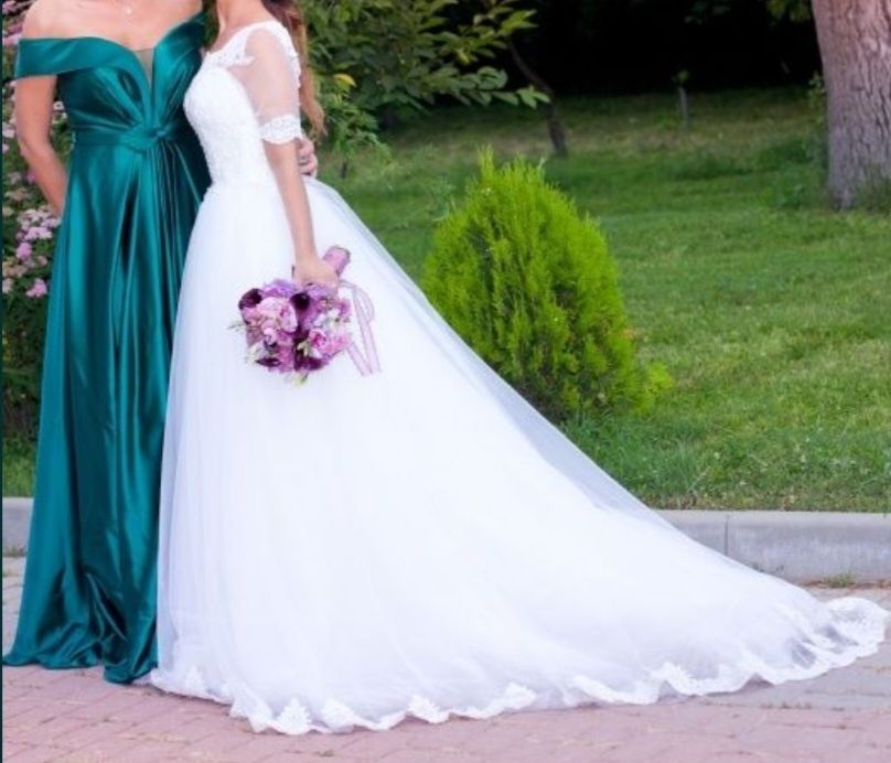 Vand rochie de mireasa