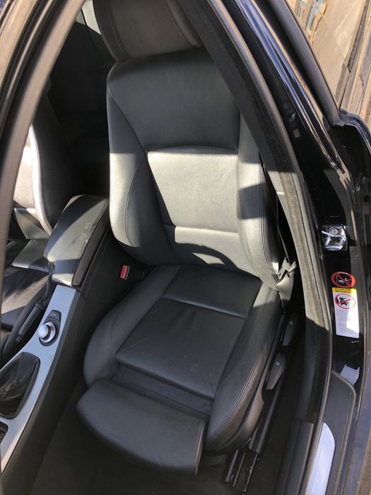 Продаваме бмв е90 bmw e90 320и 320i