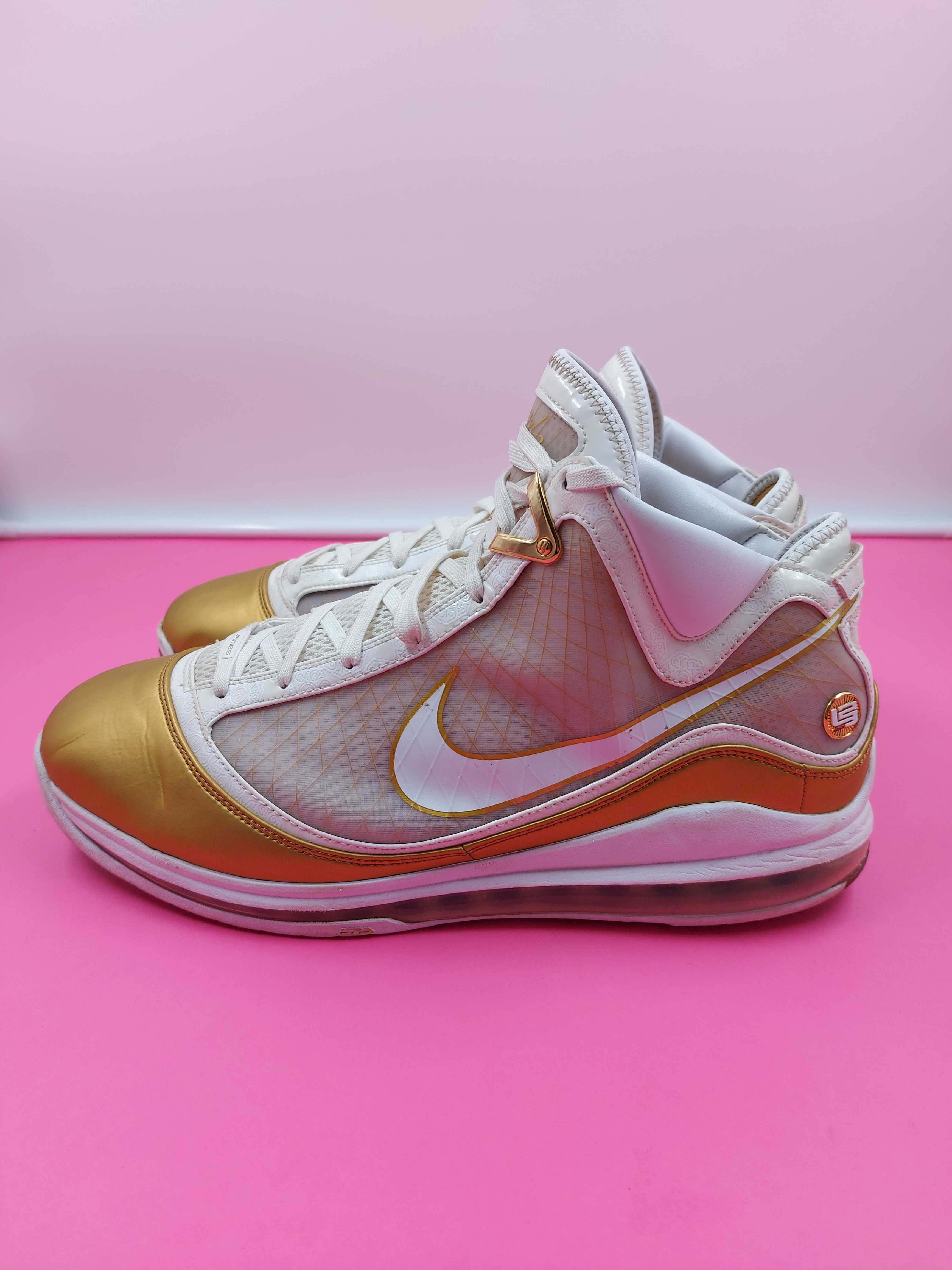 Nike Air Max Lebron 7 Retro QsChina Moon номер 49.5 Оригинални  кецове