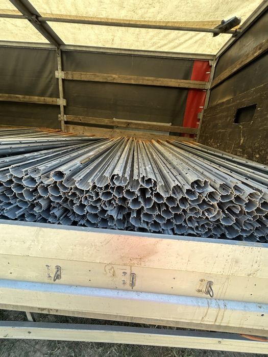 Vand spaleri zincati pentru gard si vie