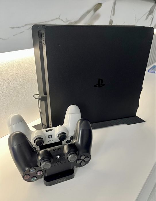 Vand consola Playstation 4