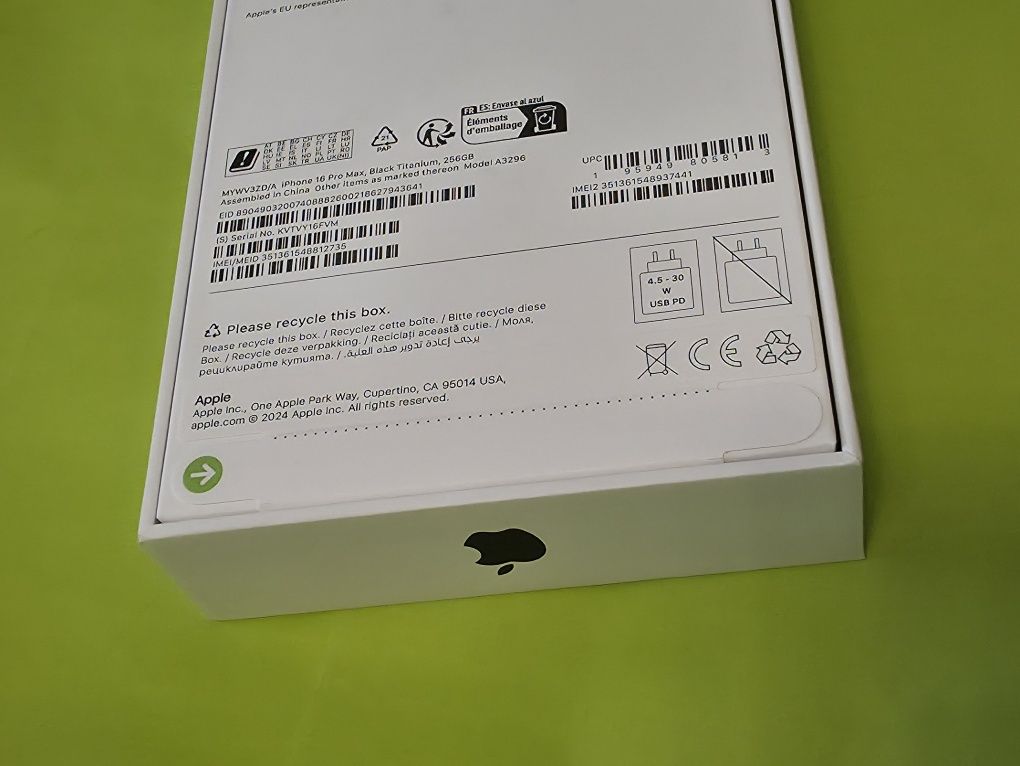 ЗАПЕЧАТАН 256 iPhone 16 Pro Max Yettel Гаранция 3г. 2028 Black Titan