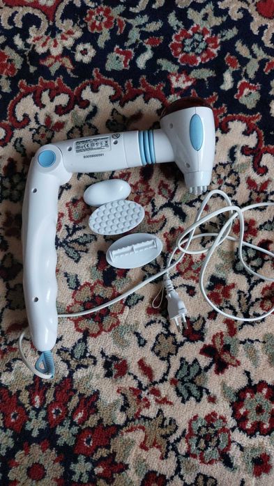 Массажер Scarlett!!С инфрокрасной лампой