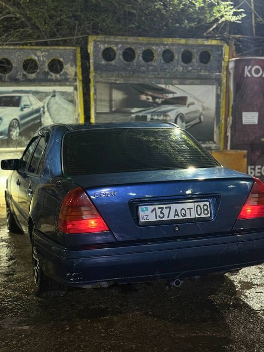 Продается мерседес w202