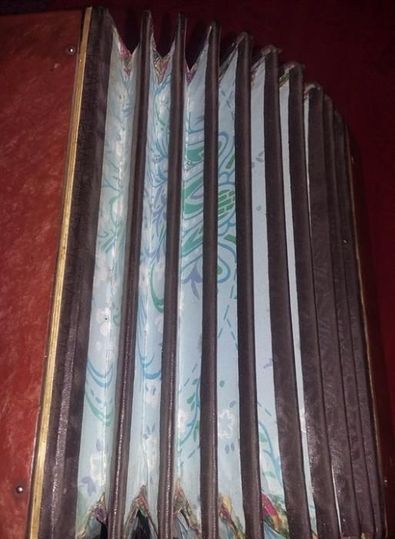 ACORDEON vintage Rusesc,Armonica URSS veche functionala,stare estetica