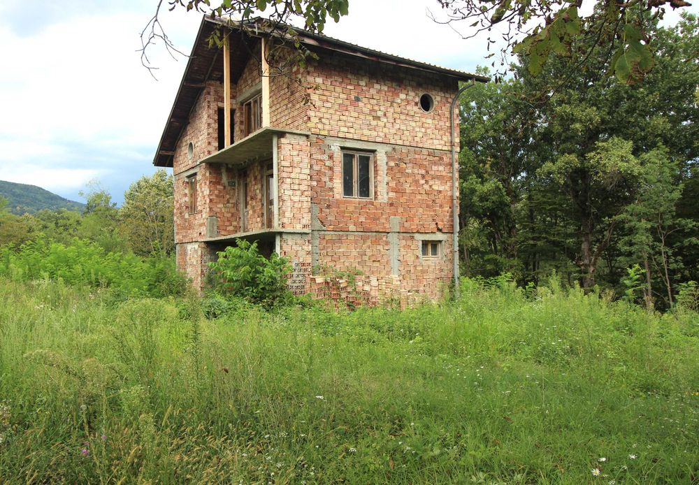 Продава се Къща в с. Гарван, Област Габрово - 156 кв.м за 115 €/кв.м - Снимка #1