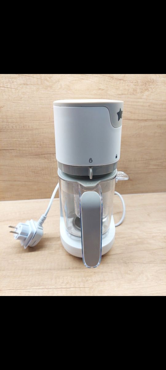 Tommee Tippee уред за бебешка храна