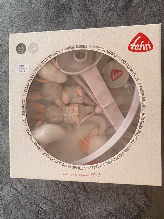 Бебешка музикална въртележка за легло на Fisher-price