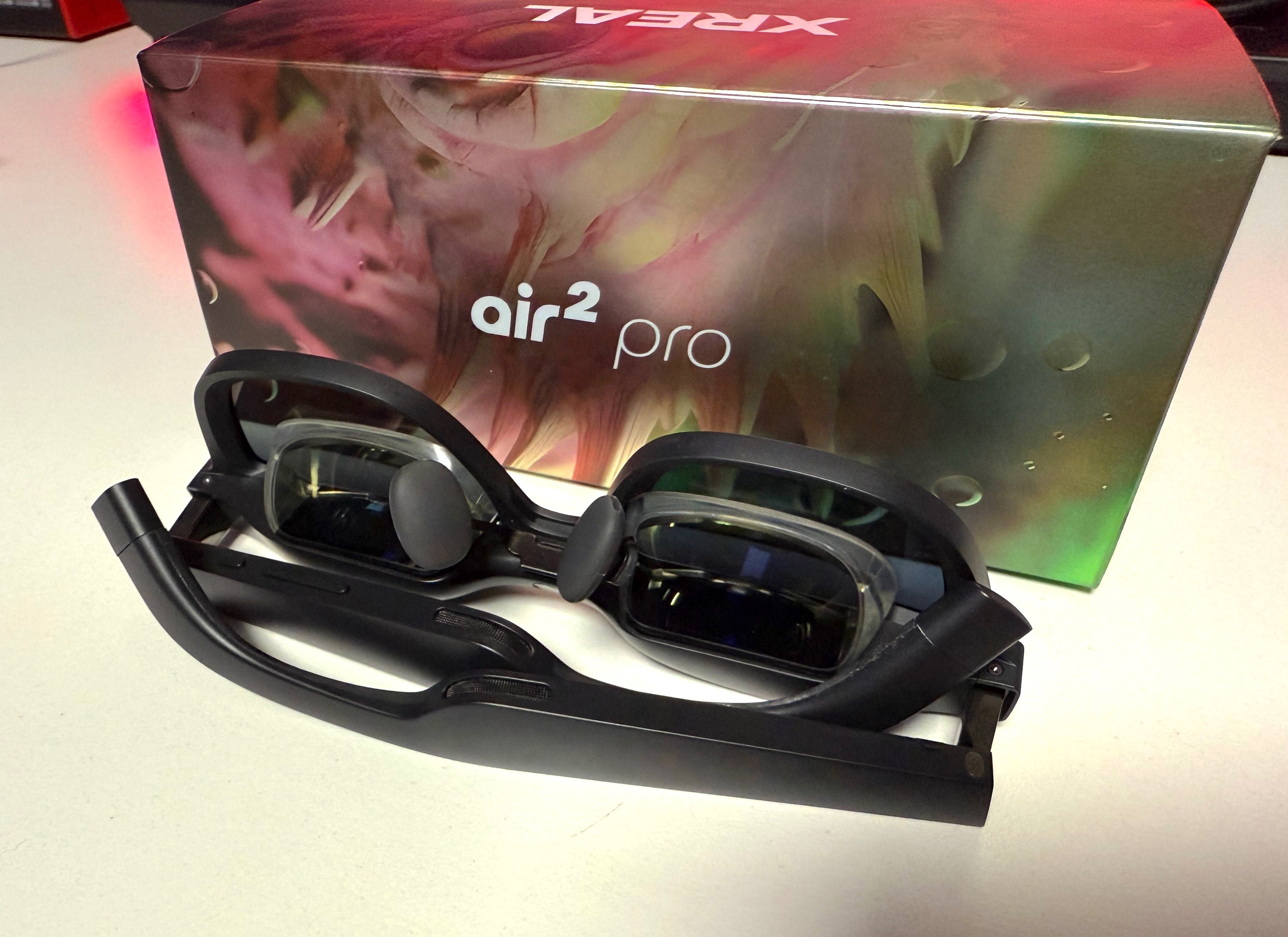 Очки дополненной реальности Xreal Air2 Pro + Xreal Beam
