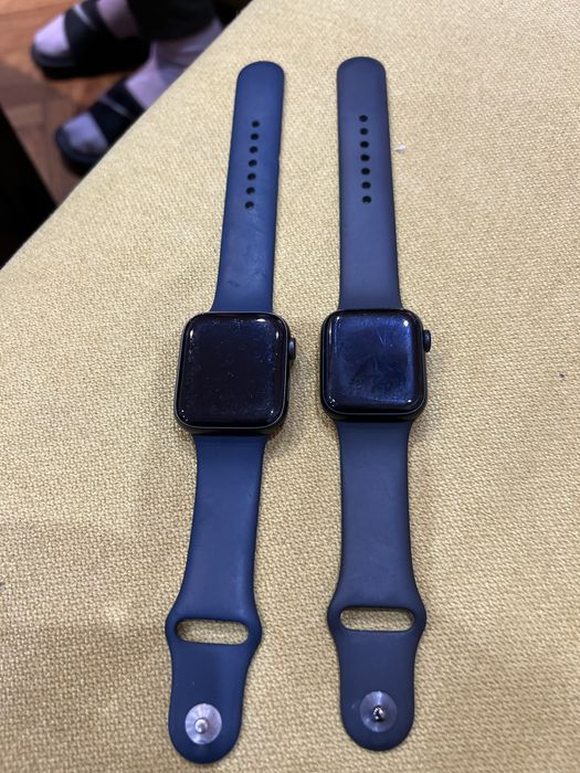 Apple Watch SE  44 mm i 40 mm