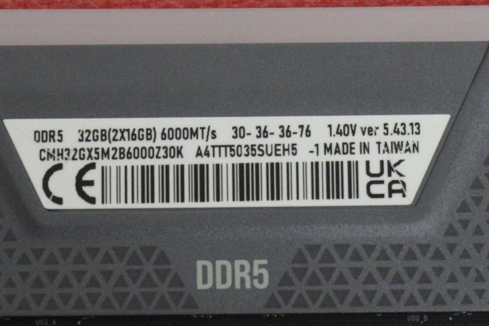 [32GB] RAM Памет 2x16 GB DDR5 6000MT/s CL30 Corsair Vengeance RGB