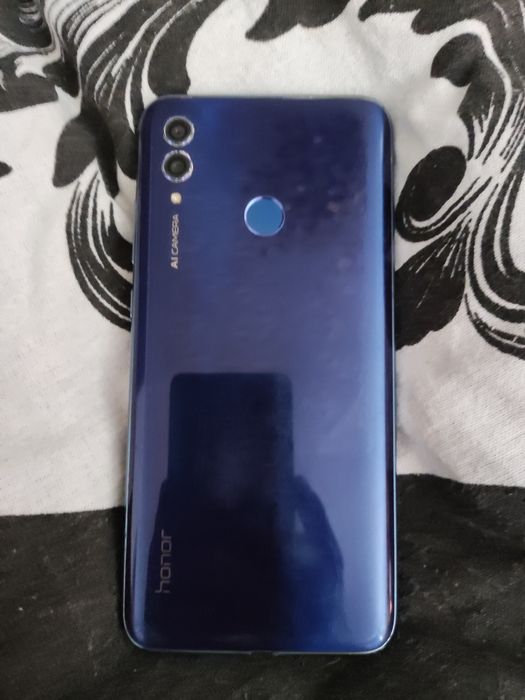 Продам Honor 10 lite