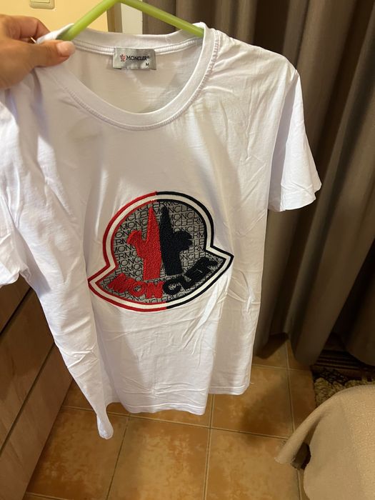 Тениски като нови,обличана са веднъж.