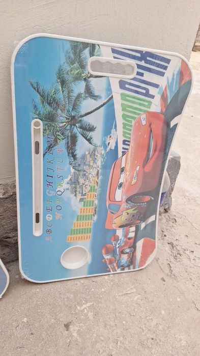 Bolajonlar uchun parta skidkad