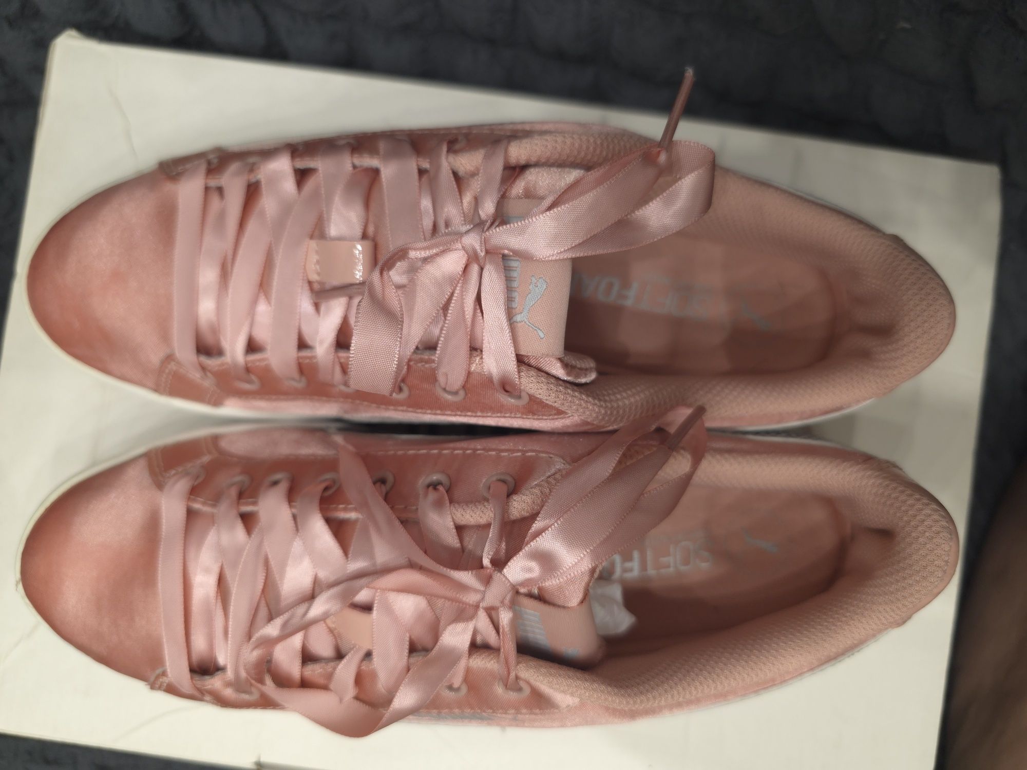 Дамски кецове Puma розов сатен 38.5