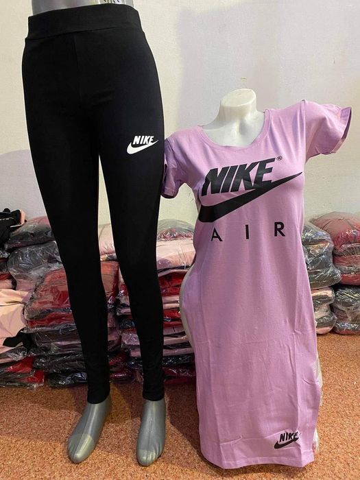 Compleu dama pe stoc