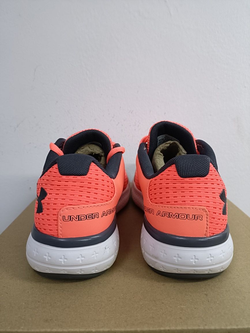 Under Armour номер 38 код 34A