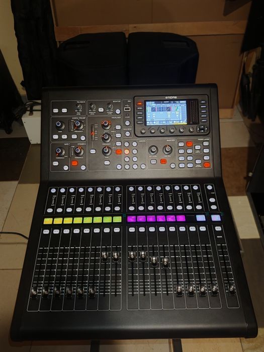 Mixer Midas M32R Live / Nu Dynacord