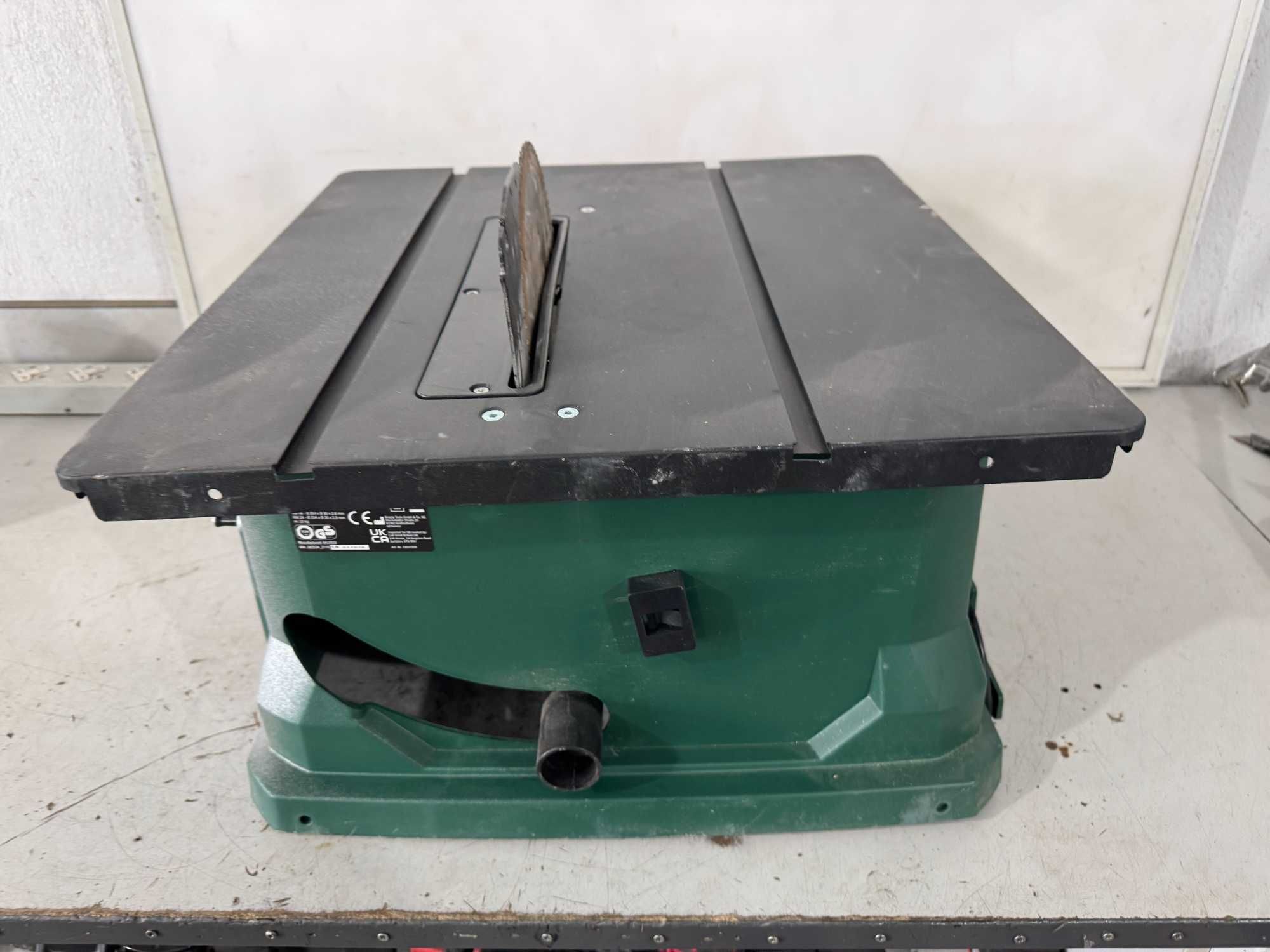Циркуляр за дърво - Parkside 1800 W / 254 mm