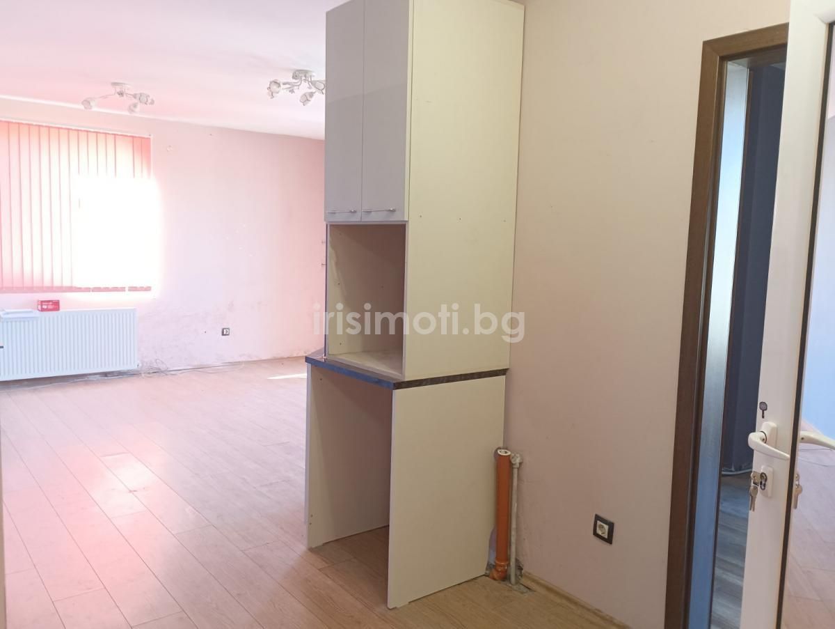 Продава се Двустаен апартамент в София, Витоша - 85 кв.м за 1236 €/кв.м - Снимка #4