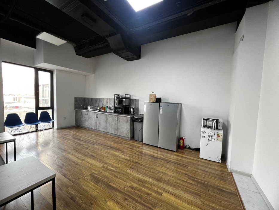 Аренда офис 750/750 м² в БЦ Махтумкули с отдельным входом (55)