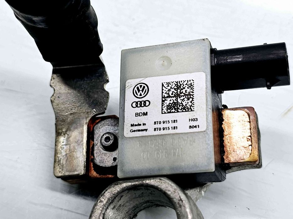 Borna baterie (-) AUDI A4 (8K2, B8) [Fabr 2008-2015] 8T0915181